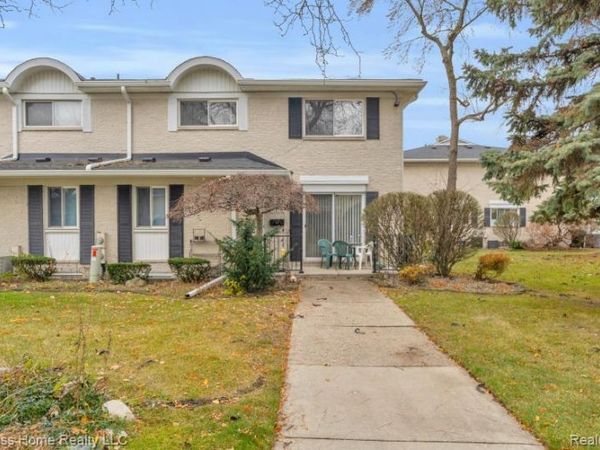 41816 Langley Drive, Sterling Heights, MI 48313