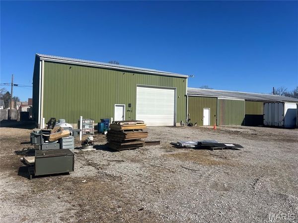 500 E 2nd Street, Mount Olive, IL 62069