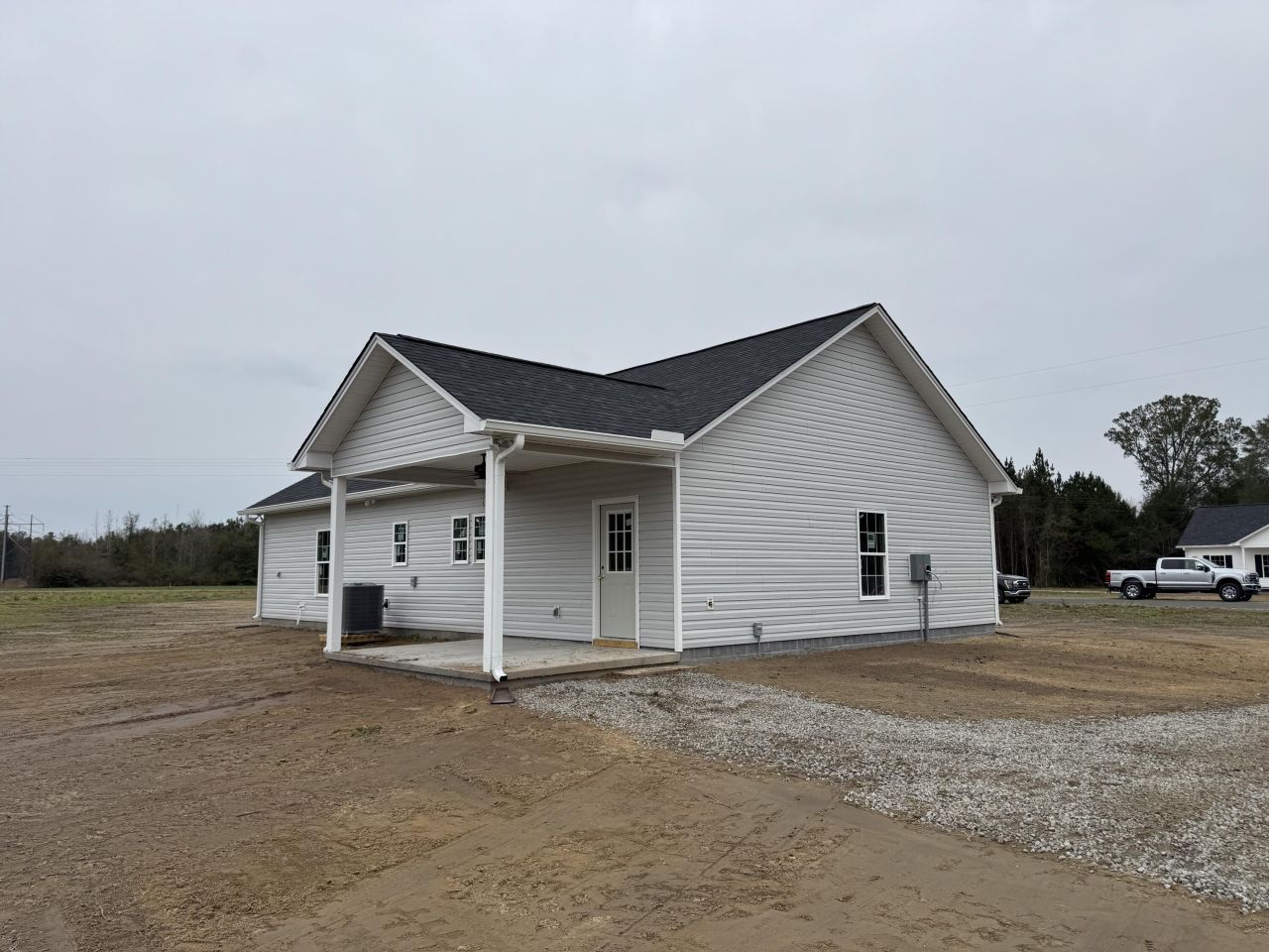 691 Winningham Road Photo 5