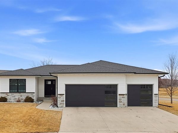 715 Pace Ct, North Liberty, IA 52317