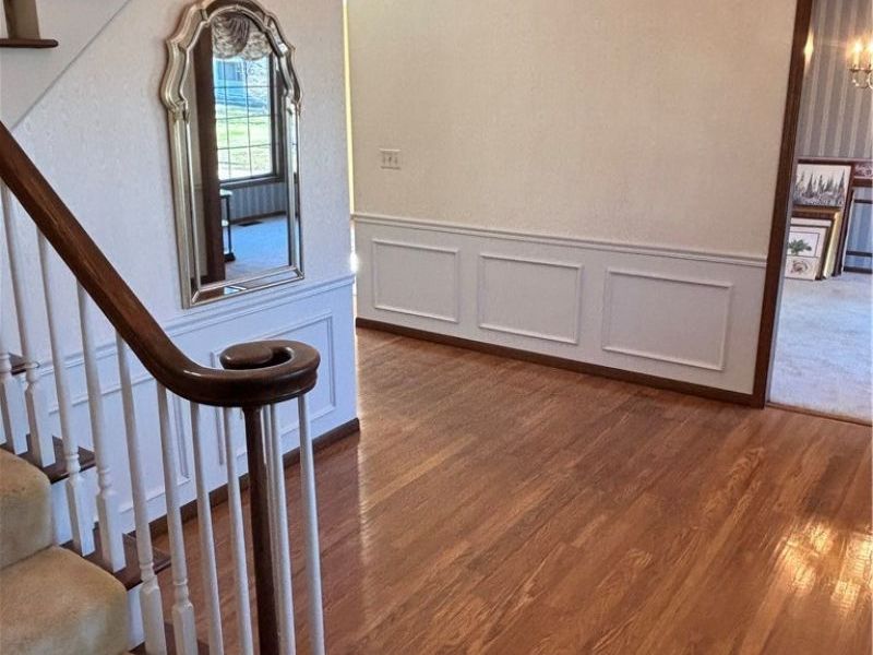 2904 Camelot Court , Willoughby Hills, OH 44092 Photo 4