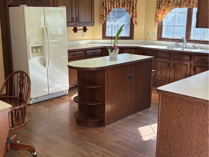 2904 Camelot Court , Willoughby Hills, OH 44092 Photo 7