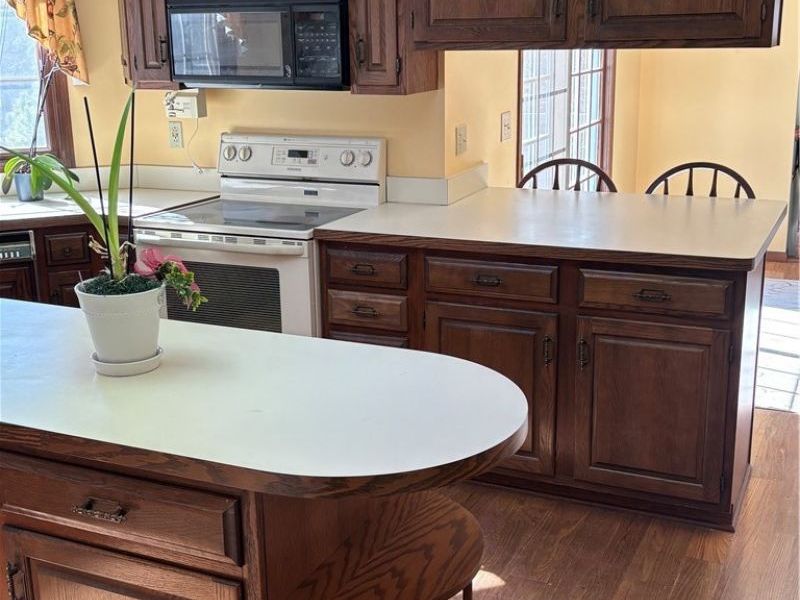 2904 Camelot Court , Willoughby Hills, OH 44092 Photo 8