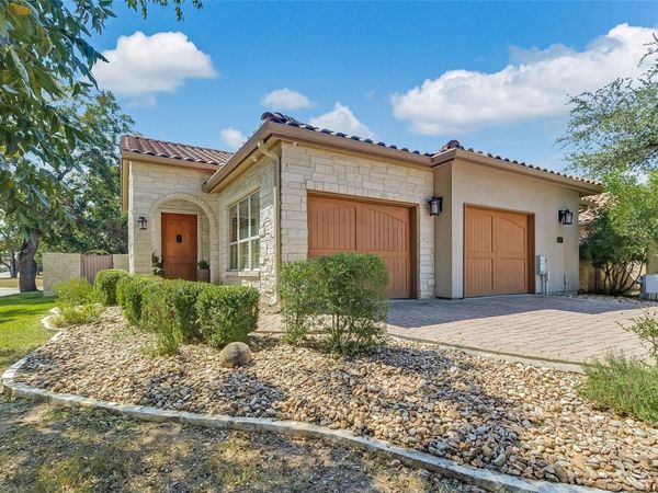 101 Blanco CT , Horseshoe Bay, TX 78657