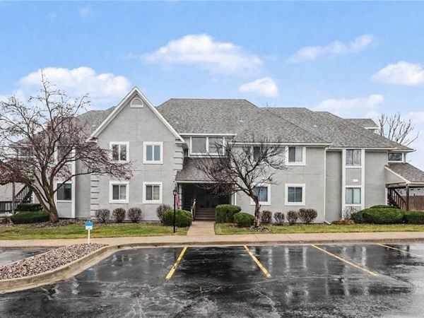 13821 W 58th Terrace, Unit 1, Shawnee, KS 66216