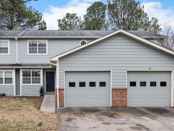 804 Olde Pioneer Tr, Knoxville, TN 37923