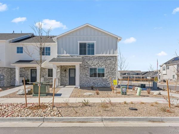 6545 N Nepal Street , Aurora, CO 80019