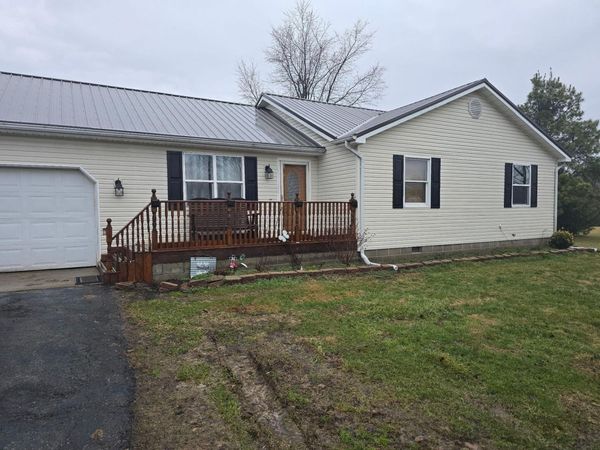 422 Sevilla Drive , Waverly, OH 45690