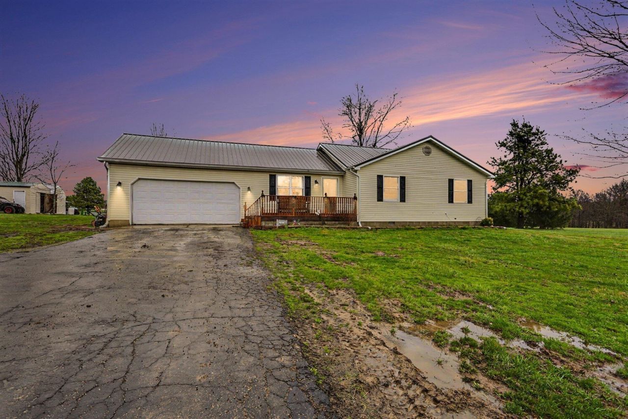 422 Sevilla Drive , Waverly, OH 45690 Main Photo