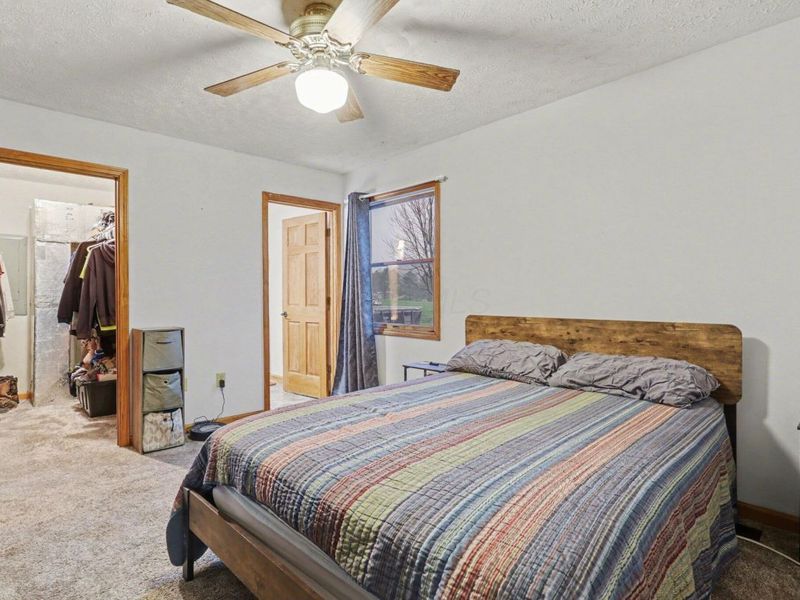 422 Sevilla Drive, Waverly, OH 45690 Photo 13