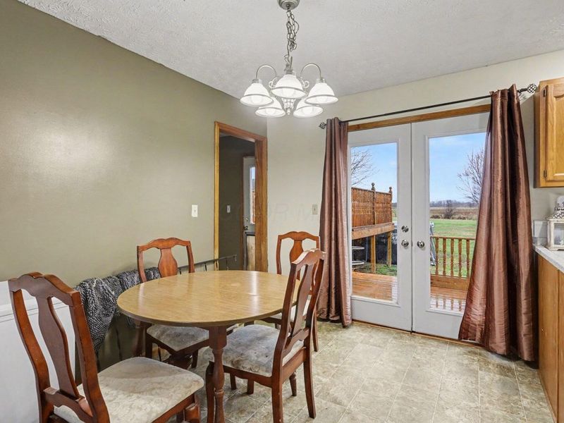 422 Sevilla Drive, Waverly, OH 45690 Photo 6