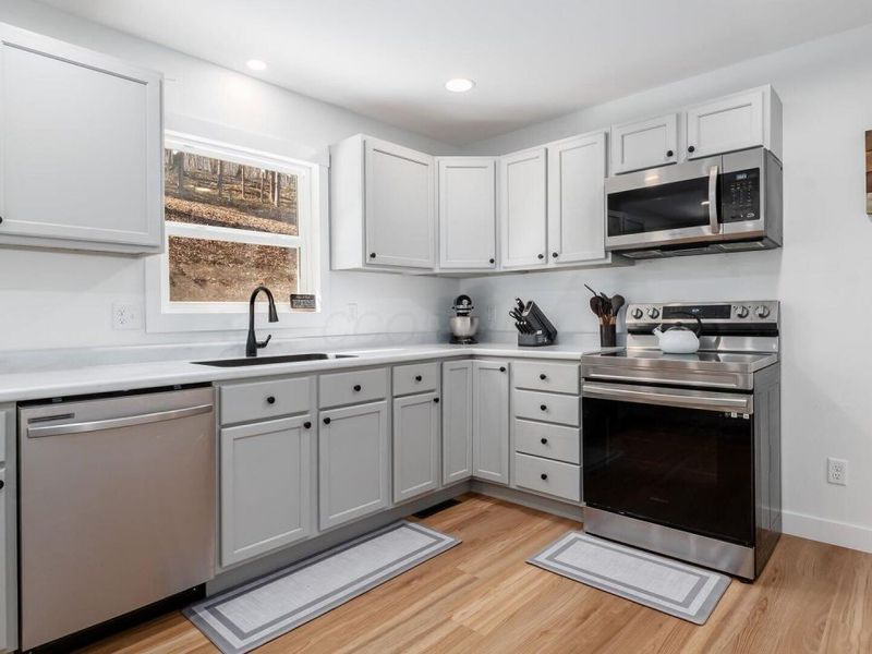 10050 Perryton Road , Frazeysburg, OH 43822 Photo 11