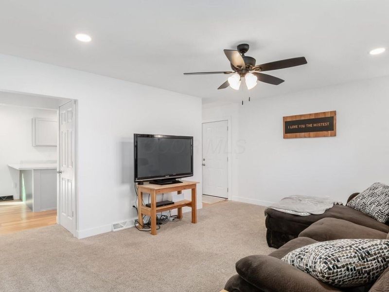 10050 Perryton Road , Frazeysburg, OH 43822 Photo 13