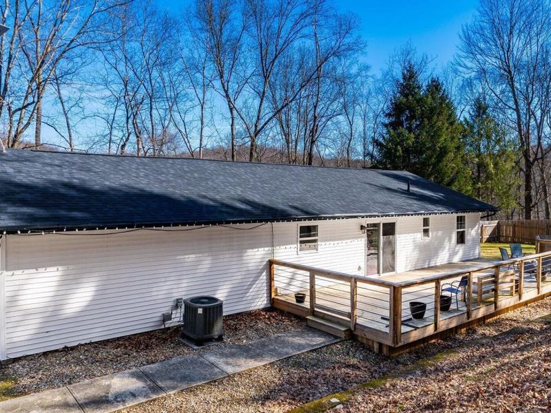 10050 Perryton Road , Frazeysburg, OH 43822 Photo 2