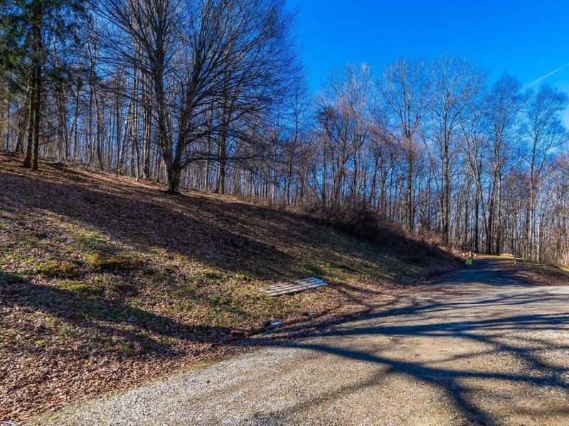 10050 Perryton Road , Frazeysburg, OH 43822 Photo 41