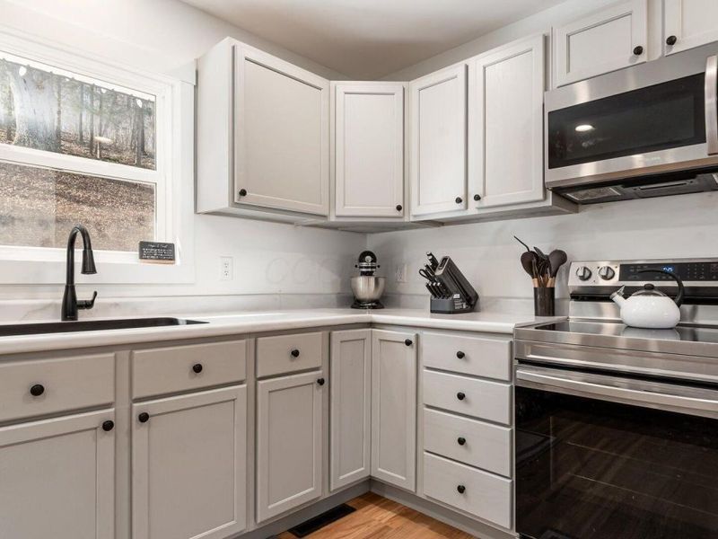 10050 Perryton Road , Frazeysburg, OH 43822 Photo 9