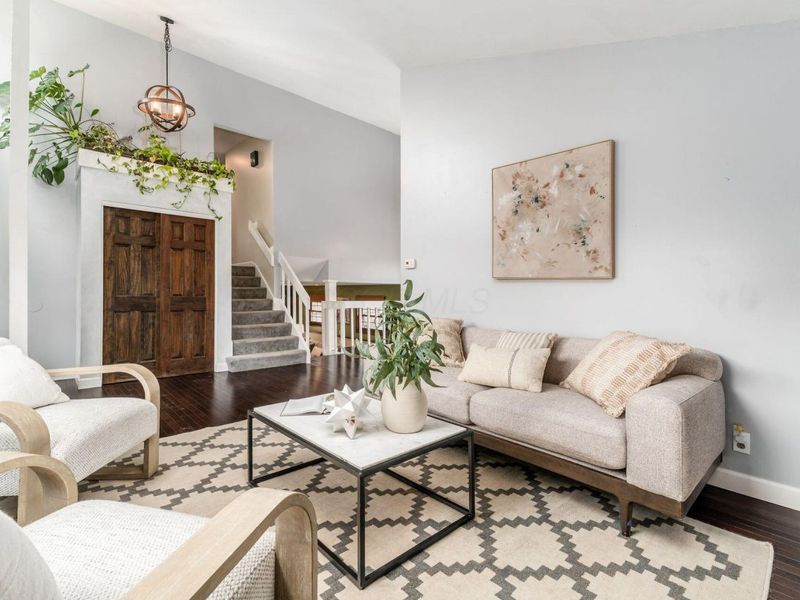 7121 Medallion Court, Reynoldsburg, OH 43068 Photo 2