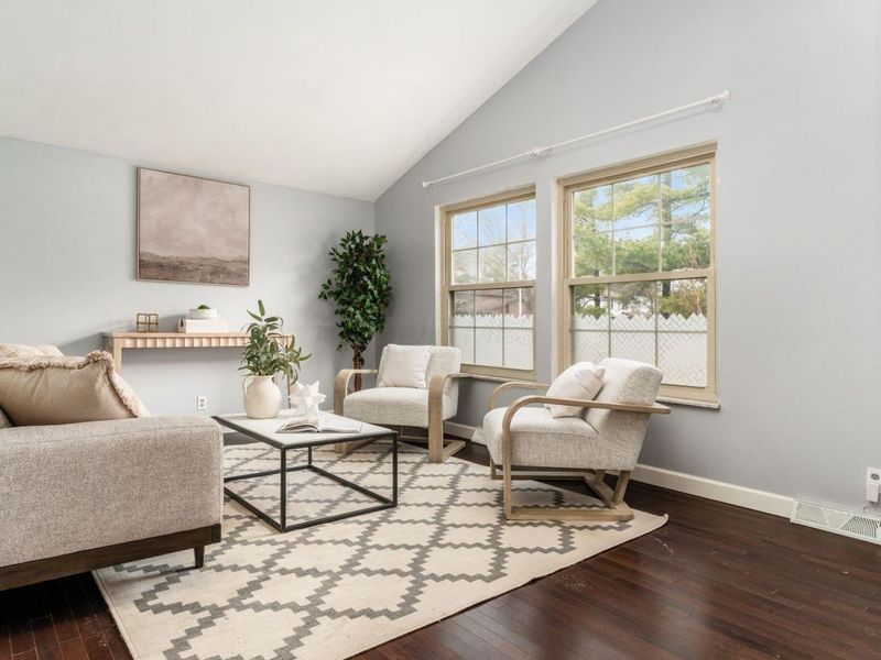 7121 Medallion Court, Reynoldsburg, OH 43068 Photo 6