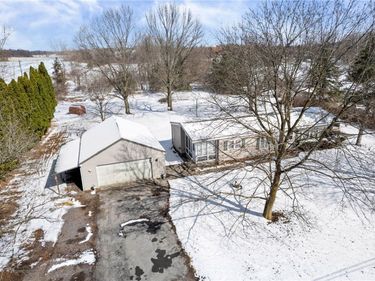 998 Pinewood Road, Phelps, NY 14532