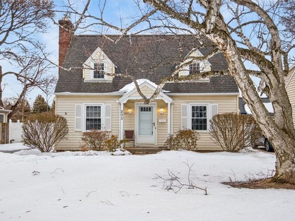 205 Thorncliffe Drive , Rochester, NY 14617