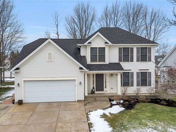 111 Autumn Creek Court , East Amherst, NY 14051