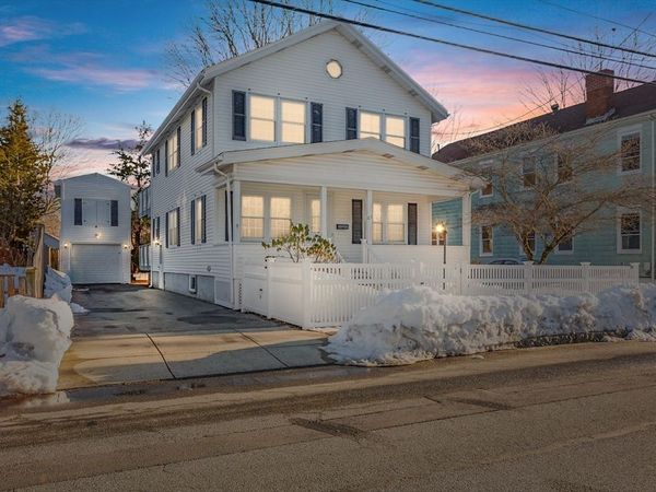 67 Bridge St, Fairhaven, MA 02719