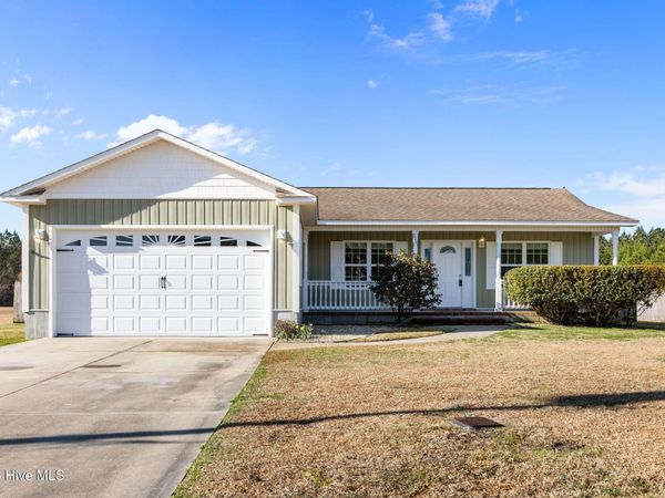 210 Tall Tree Court , Maysville, NC 28555