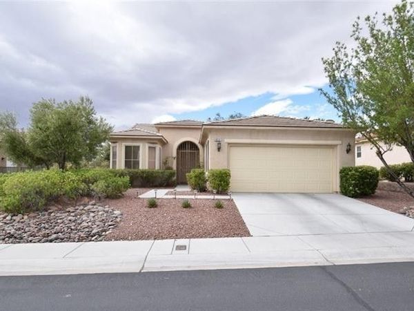 10237 Roma Madre Avenue , Las Vegas, NV 89135