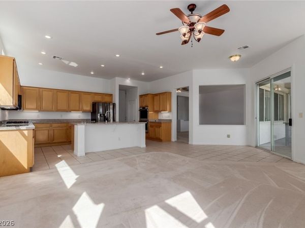 6453 Mahogany Peak Avenue , Las Vegas, NV 89110