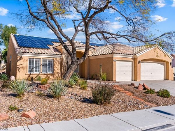 8104 Tropic Isle Circle , Las Vegas, NV 89128