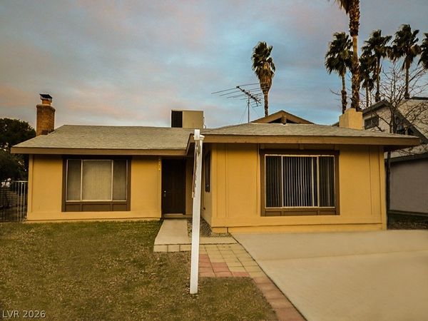 4712 Ashbrook Place , Las Vegas, NV 89147