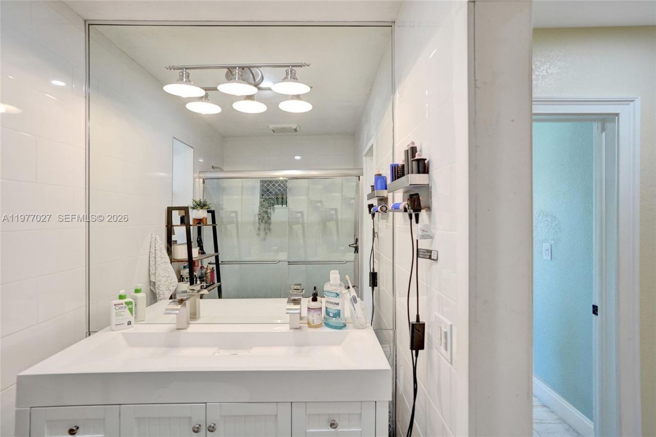 4525 NE 21st Ave, Unit 5, Fort Lauderdale, FL 33308 Photo