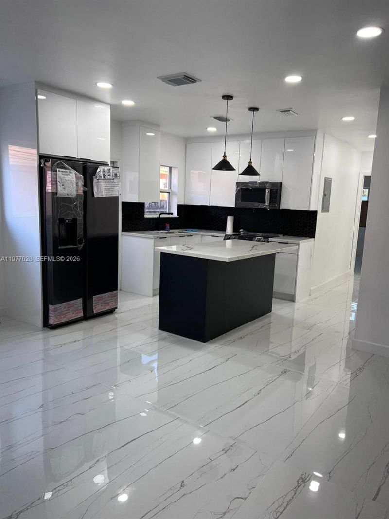 1630 SW 20th St , Unit 1, Miami, FL 33145 Photo