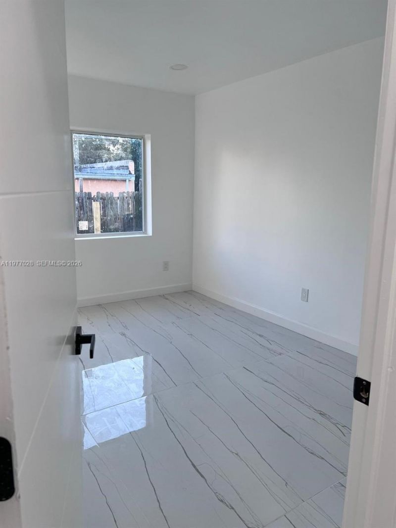 1630 SW 20th St , Unit 1, Miami, FL 33145 Photo