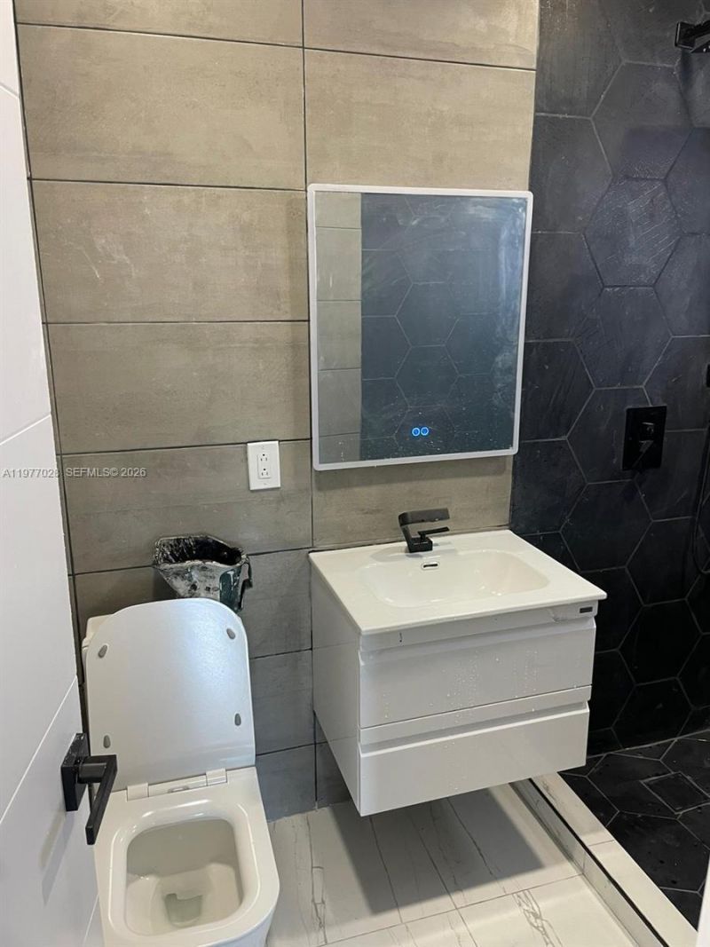 1630 SW 20th St , Unit 1, Miami, FL 33145 Photo