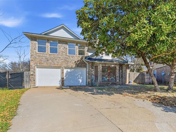 6301 Meadow Glen Drive, Arlington, TX 76018
