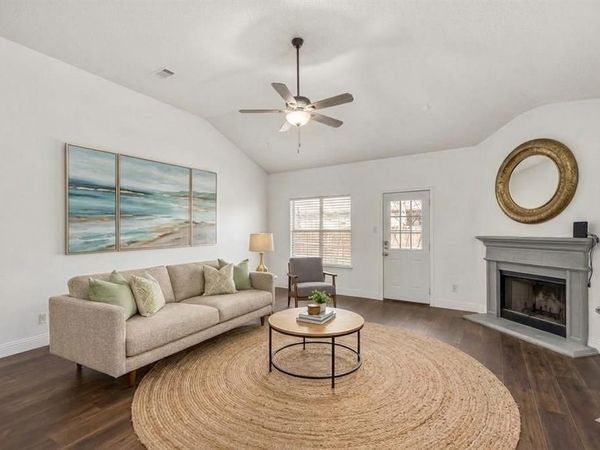 744 Oriole Drive, Saginaw, TX 76131