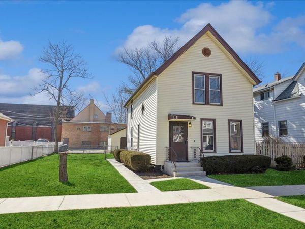 9011 Sheridan Avenue , Brookfield, IL 60513