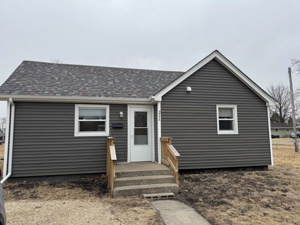 211 1st Street , Mendota, IL 61342