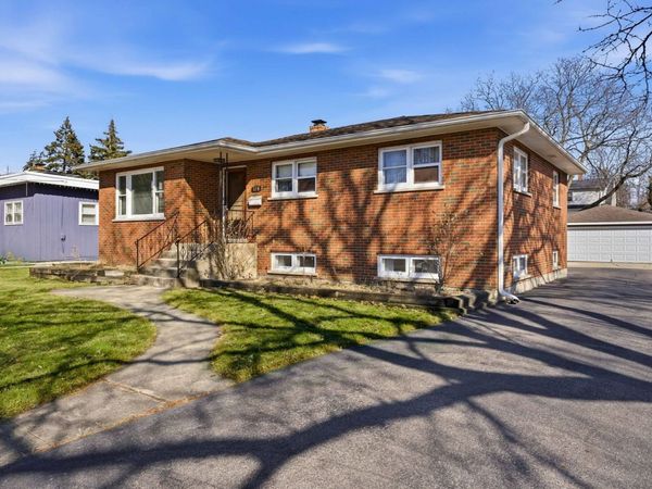 139 S 2nd Avenue, Lombard, IL 60148