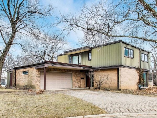 528 Koerper Court , Wilmette, IL 60091