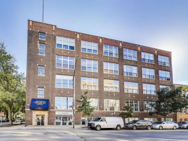 1733 W Irving Park Road , Unit 215, Chicago, IL 60613