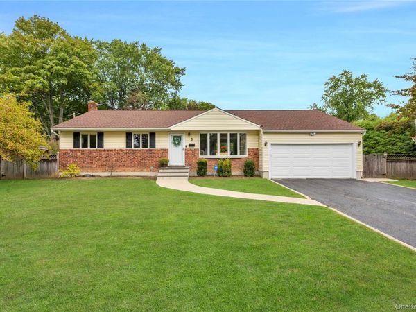 3 Cherrywood Drive, East Northport, NY 11731