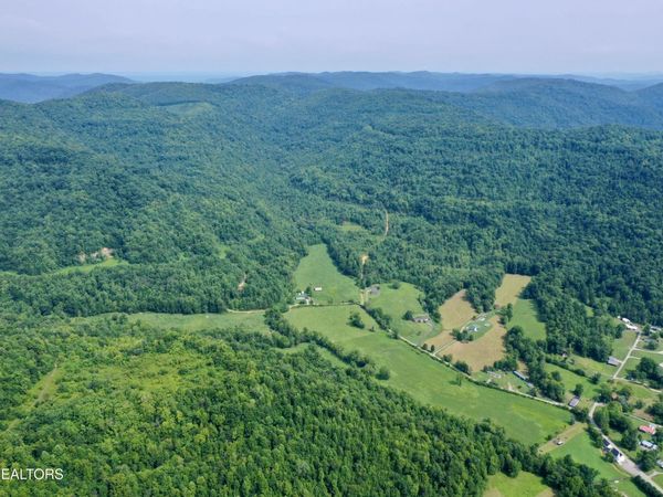 Wool Lane, Jellico, TN 37762