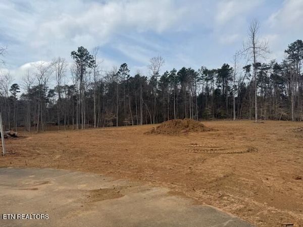 6269 Lakeview Rd, Lenoir City, TN 37772