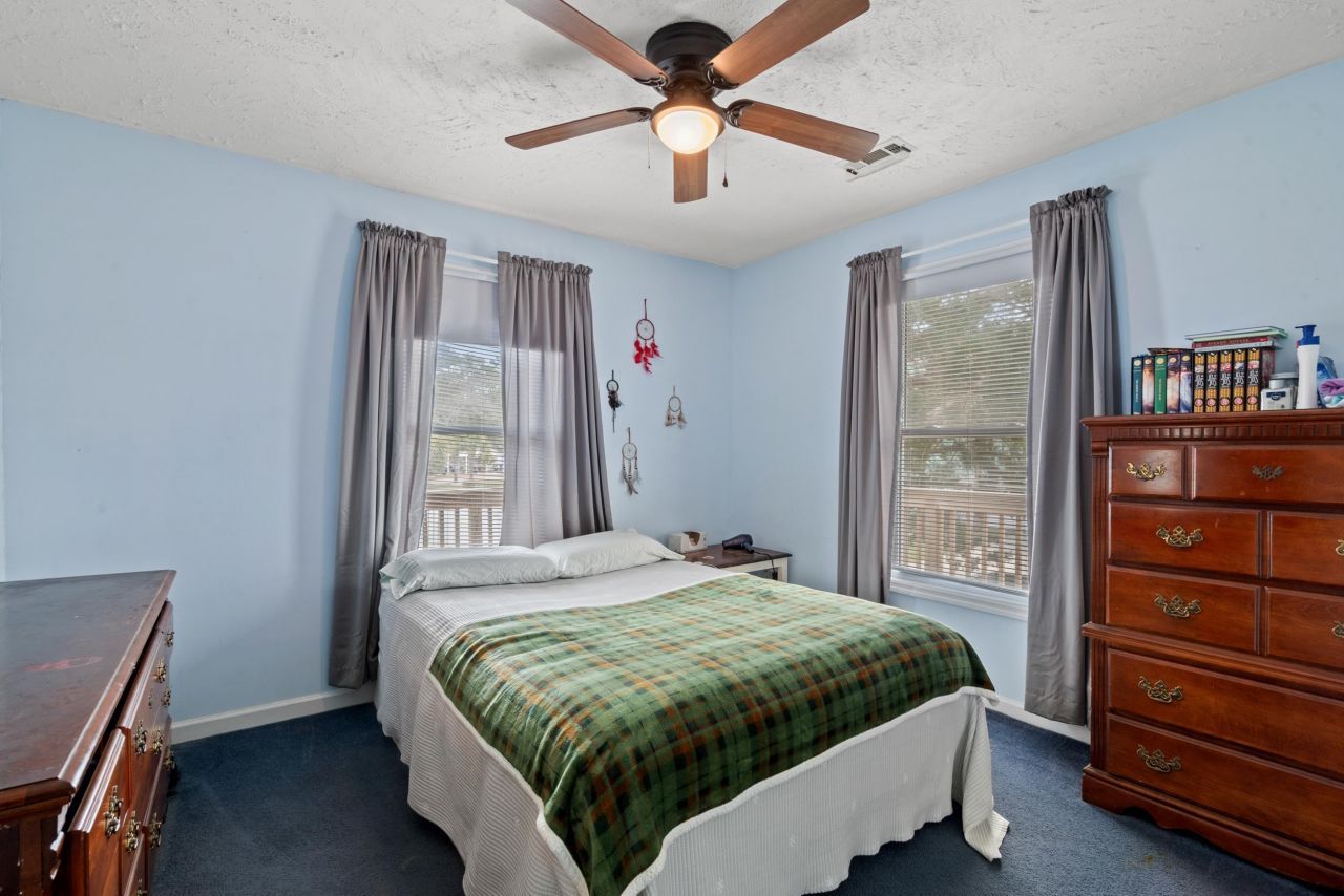 310 14th Ave. S Photo 12