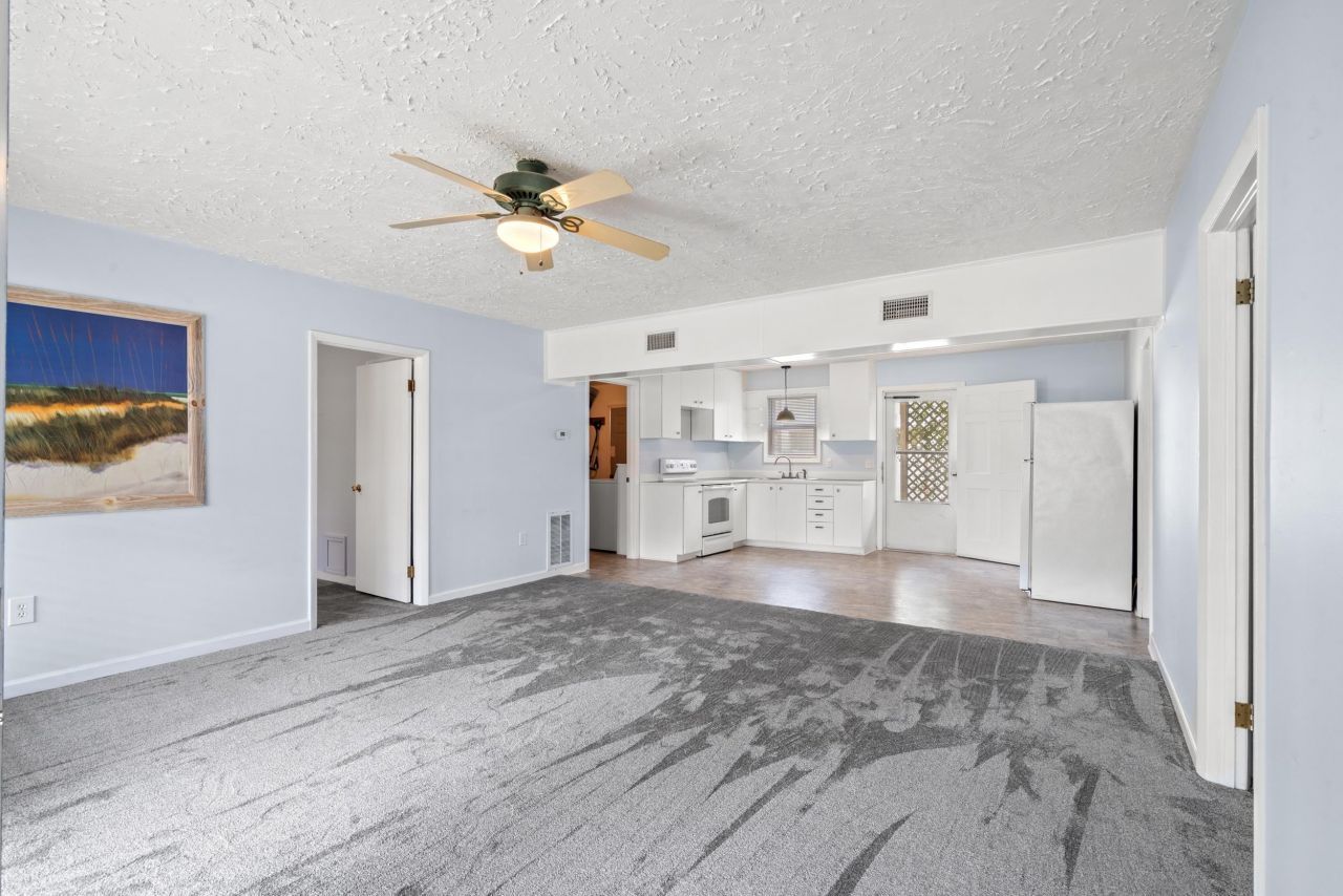 310 14th Ave. S Photo 20