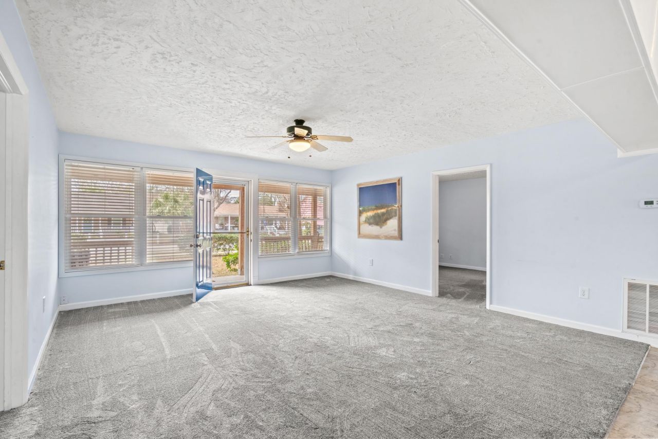 310 14th Ave. S Photo 21