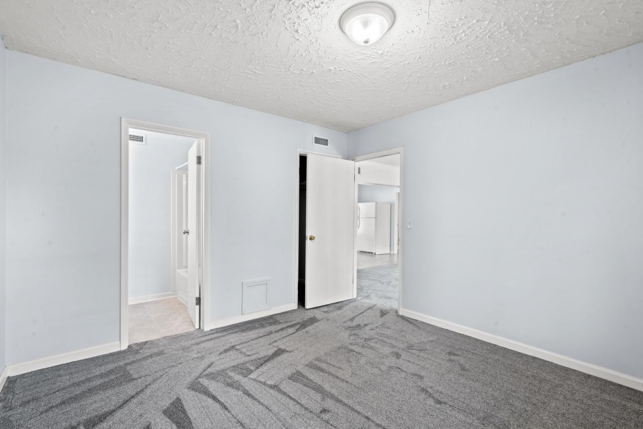 310 14th Ave. S Photo 28