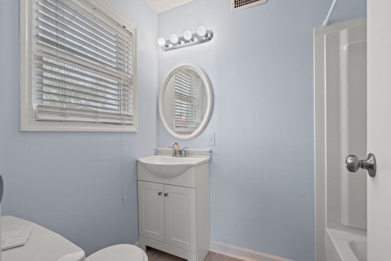 310 14th Ave. S Photo 29